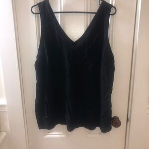 Torrid Black V-Neck Tank Top